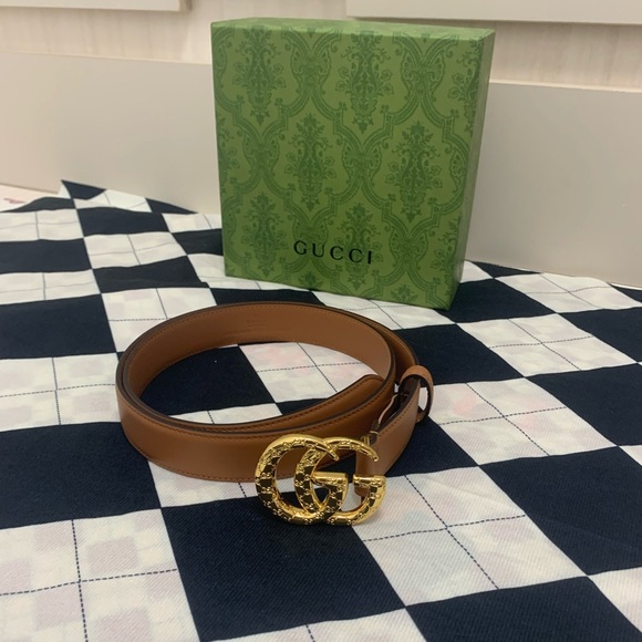 Gucci Accessories - Gucci Women’s Brown Leather Belt Sz 90